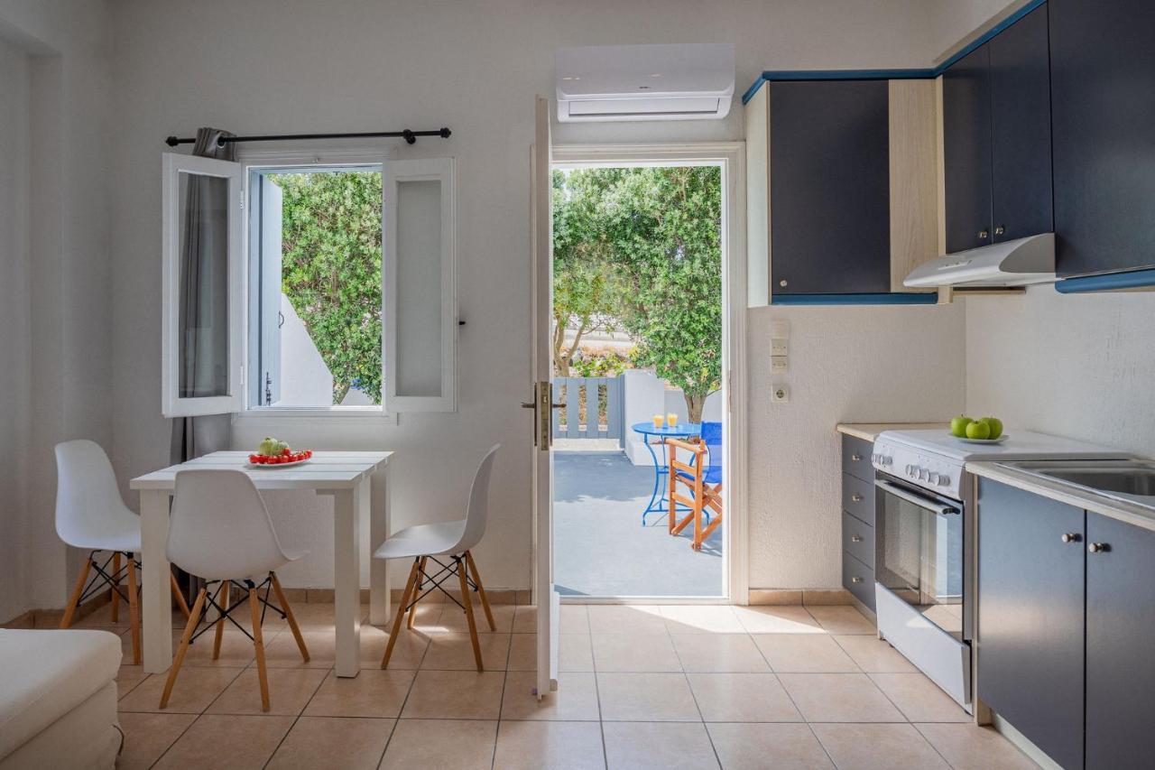 אימרוביגלי White Utopia Apartments And Maisonettes מראה חיצוני תמונה
