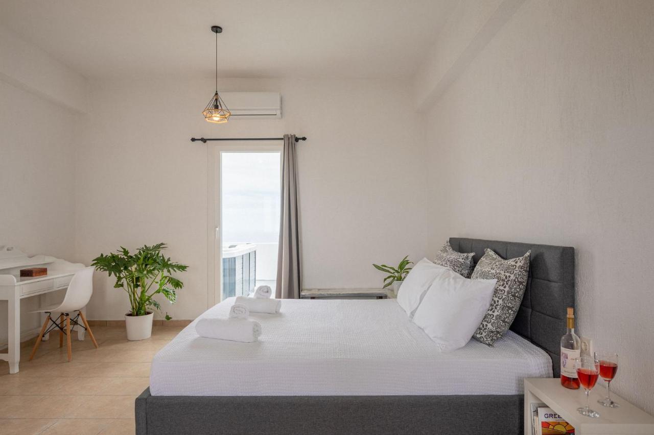 אימרוביגלי White Utopia Apartments And Maisonettes מראה חיצוני תמונה