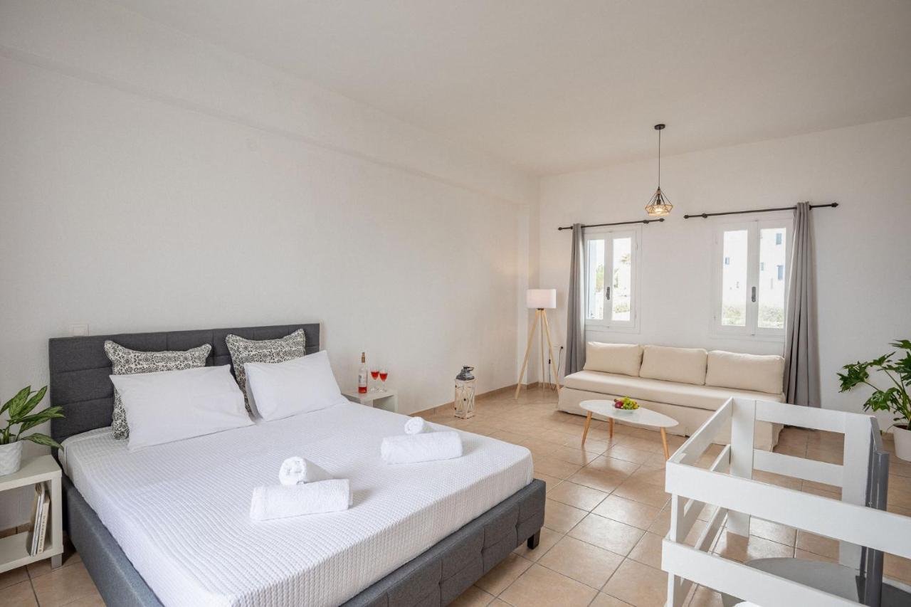 אימרוביגלי White Utopia Apartments And Maisonettes מראה חיצוני תמונה